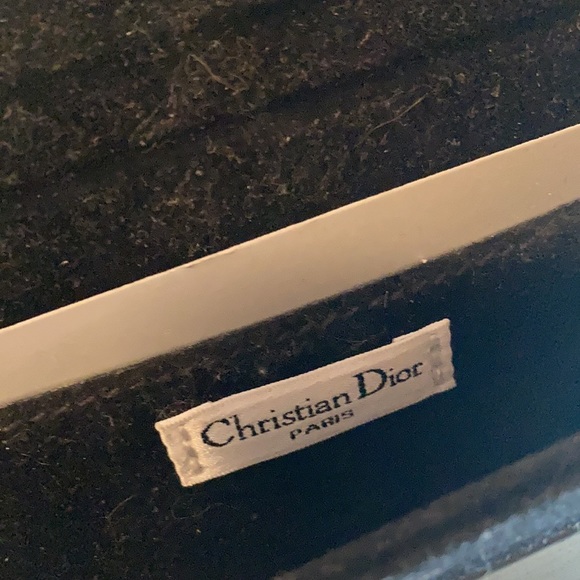 Christian Dior sunnies. Oversized. Tortashell with burgundy rims. Authentic. - Picture 12 of 14